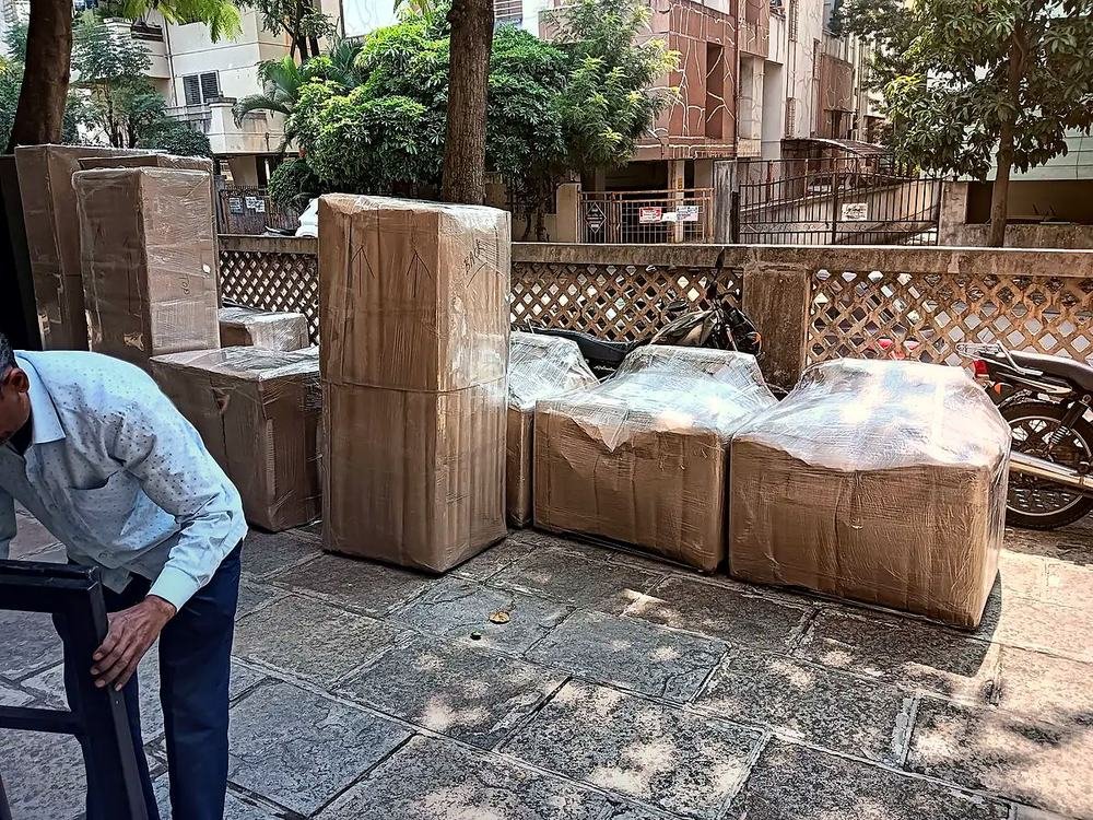 Furniture Packed & Ready